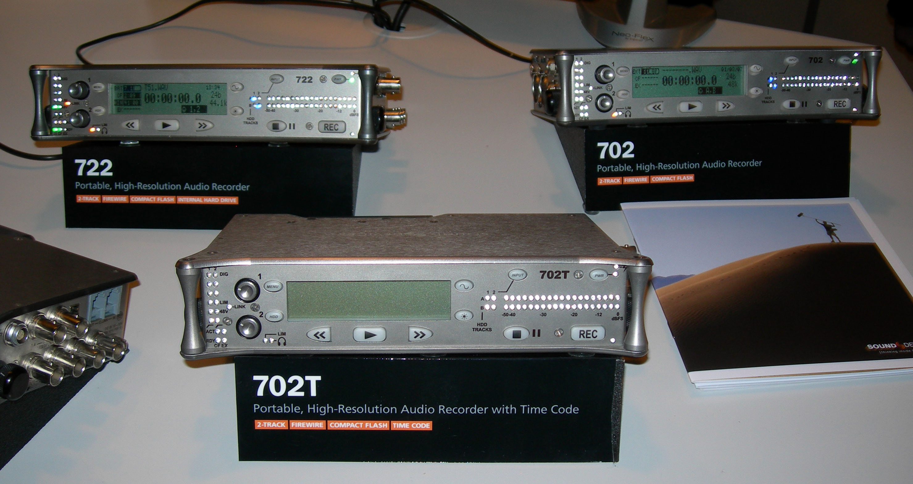2008년 IBC 전시대 위의 Sound Devices 722, 702, 702T